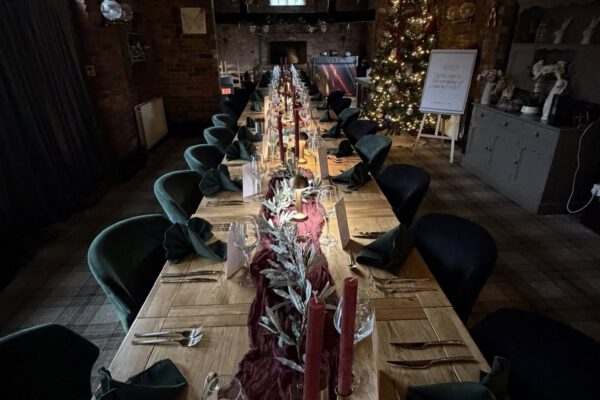 Private hire table layout in The Horse and Jockey Bentley barn restaurant